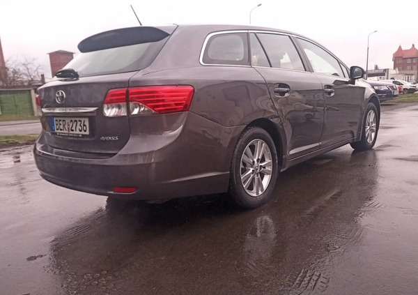 Toyota Avensis cena 39500 przebieg: 219000, rok produkcji 2013 z Bielawa małe 407